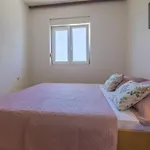 Buneta M 아파트 크리크베니카