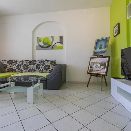 Buneta M * 茨里克韦尼察