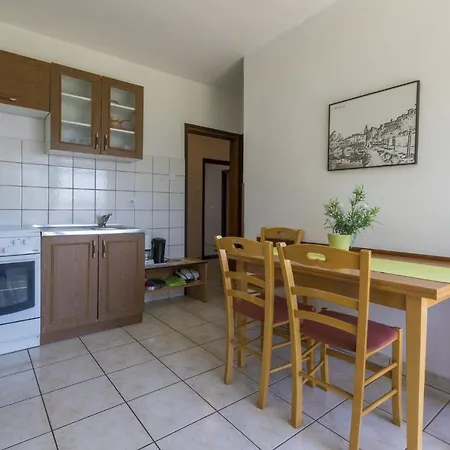 Apartment Buneta M *