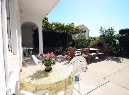 Apartment Buneta M *